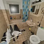Notunterkunft Ge